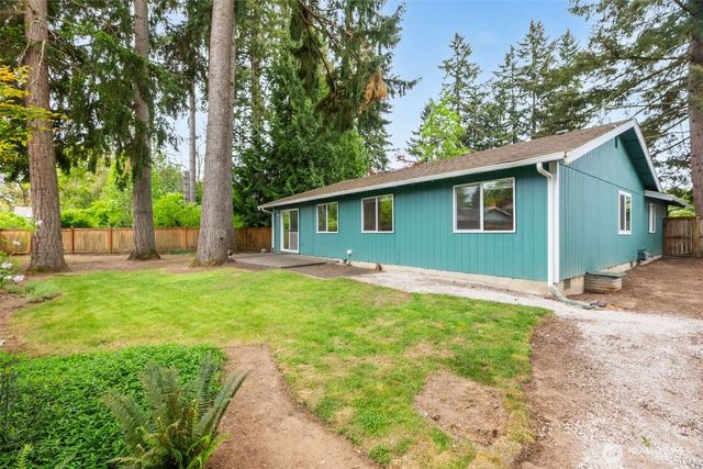 1122 39th Court SE, Tumwater, WA 98501