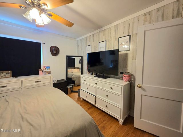 1020 6th Street, Rotterdam, NY 12303