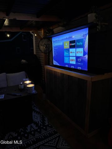 1020 6th Street, Rotterdam, NY 12303