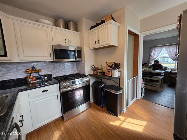 1020 6th Street, Rotterdam, NY 12303