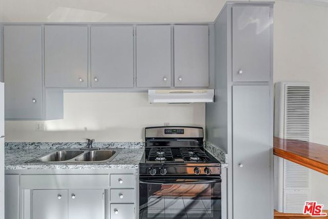 313 Mildred Avenue 15, Venice, CA 90291