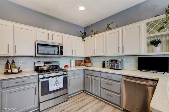 8671 Canfield Canyon Avenue, Las Vegas, NV 89178