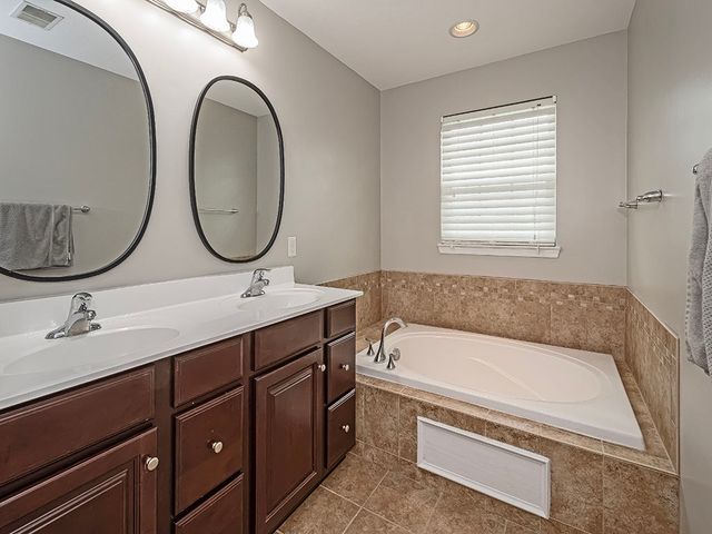 352 Maple Ridge DRIVE, Canonsburg, PA 15317