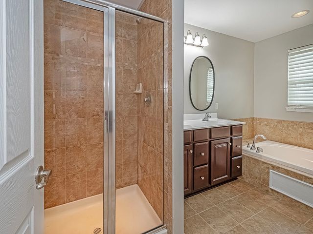 352 Maple Ridge DRIVE, Canonsburg, PA 15317