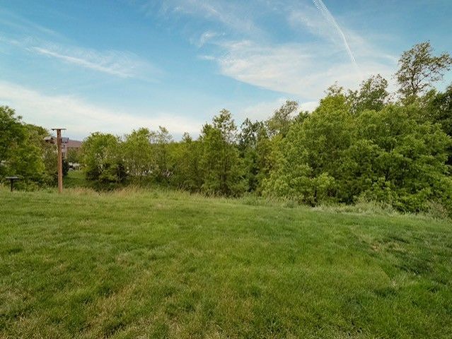 352 Maple Ridge DRIVE, Canonsburg, PA 15317