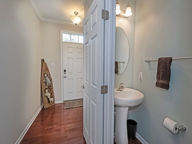 352 Maple Ridge DRIVE, Canonsburg, PA 15317