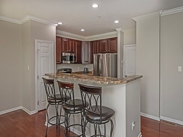 352 Maple Ridge DRIVE, Canonsburg, PA 15317