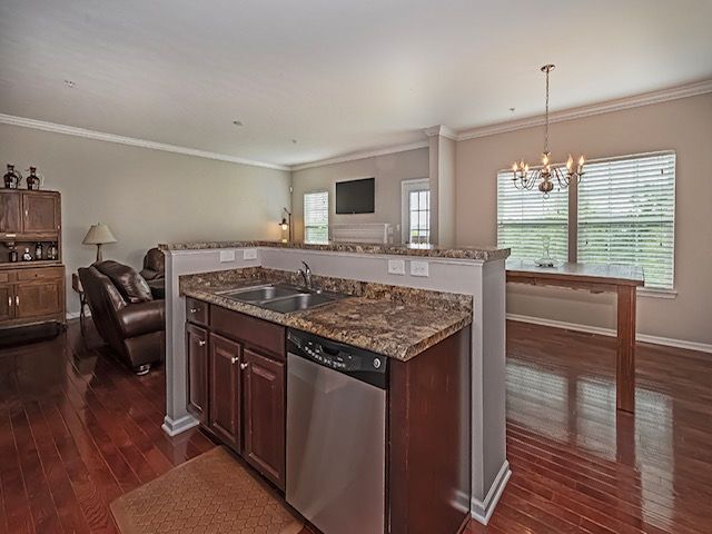 352 Maple Ridge DRIVE, Canonsburg, PA 15317