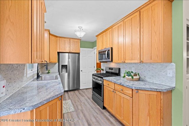11305 Nixon Road, Grand Ledge, MI 48837