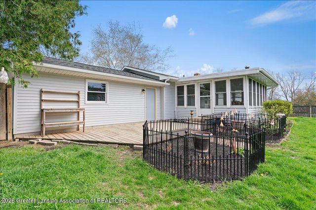 11305 Nixon Road, Grand Ledge, MI 48837