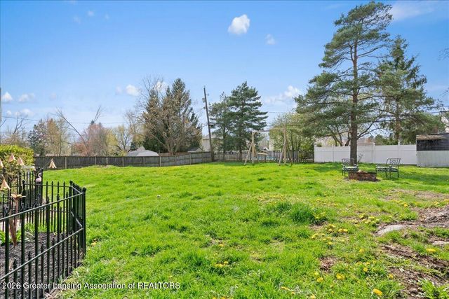 11305 Nixon Road, Grand Ledge, MI 48837