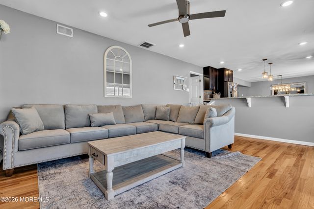 108 Fernwood Lane, Forked River, NJ 08731