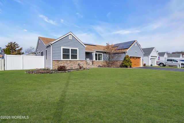 108 Fernwood Lane, Forked River, NJ 08731