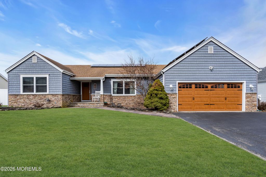 108 Fernwood Lane, Forked River, NJ 08731