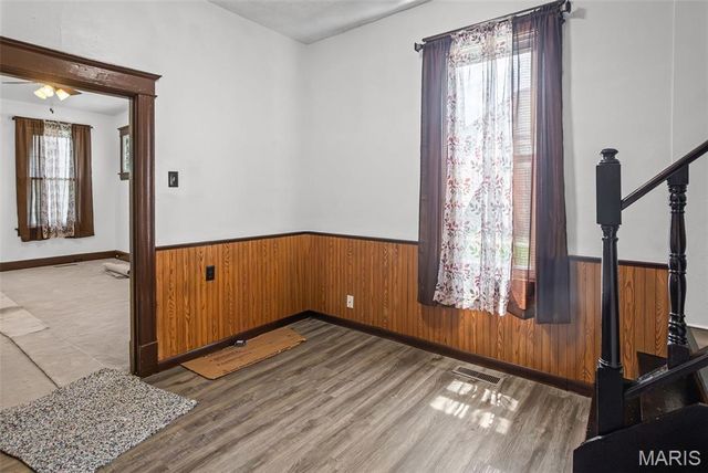 323 N 37th Street, Belleville, IL 62226