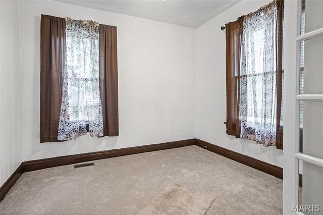 323 N 37th Street, Belleville, IL 62226