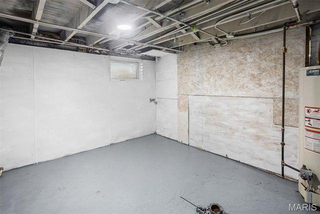 323 N 37th Street, Belleville, IL 62226