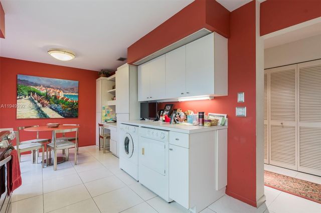 2 Eastgate Drive C, Boynton Beach, FL 33436