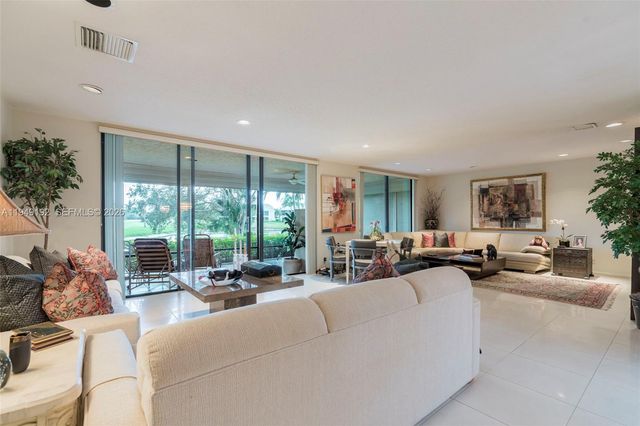 2 Eastgate Drive C, Boynton Beach, FL 33436