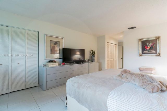 2 Eastgate Drive C, Boynton Beach, FL 33436