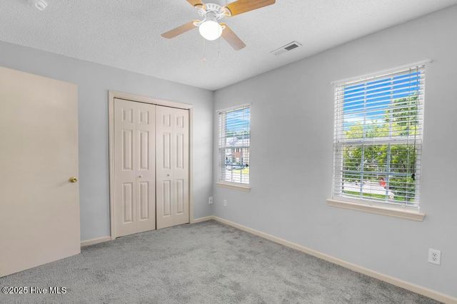 402 Meadowbrook Lane, Jacksonville, NC 28546