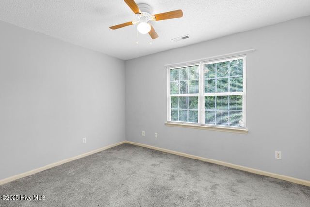 402 Meadowbrook Lane, Jacksonville, NC 28546