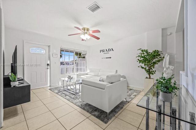 4824 SW 45th Ave, Dania Beach, FL 33314