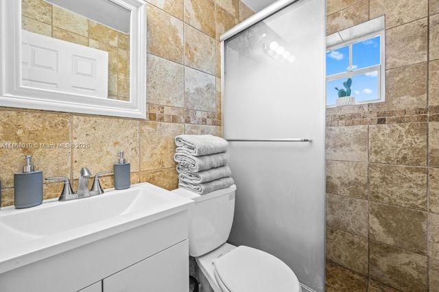 4824 SW 45th Ave, Dania Beach, FL 33314