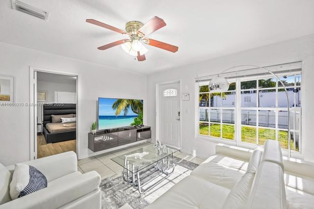 4824 SW 45th Ave, Dania Beach, FL 33314