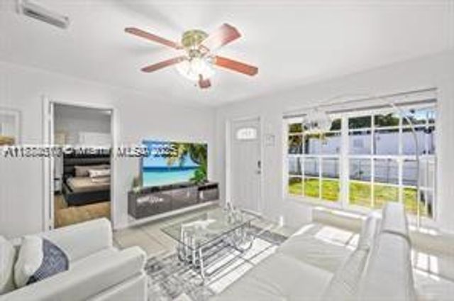 4824 SW 45th Ave, Dania Beach, FL 33314
