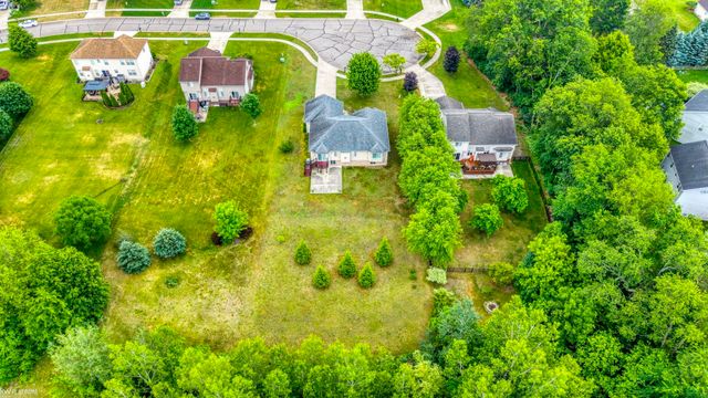 2059 Pinebrook Meadow Court, Marion Twp, MI 48843