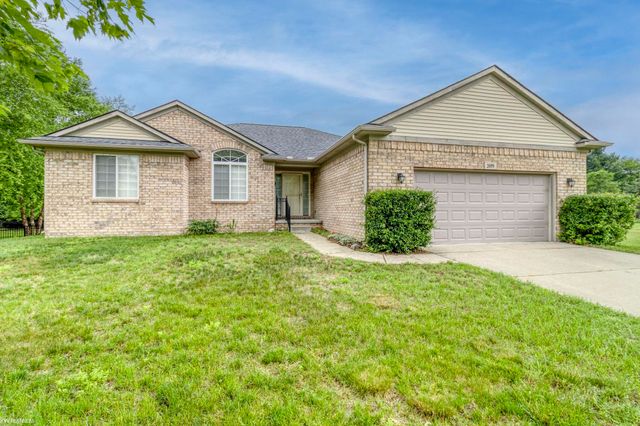 2059 Pinebrook Meadow Court, Marion Twp, MI 48843