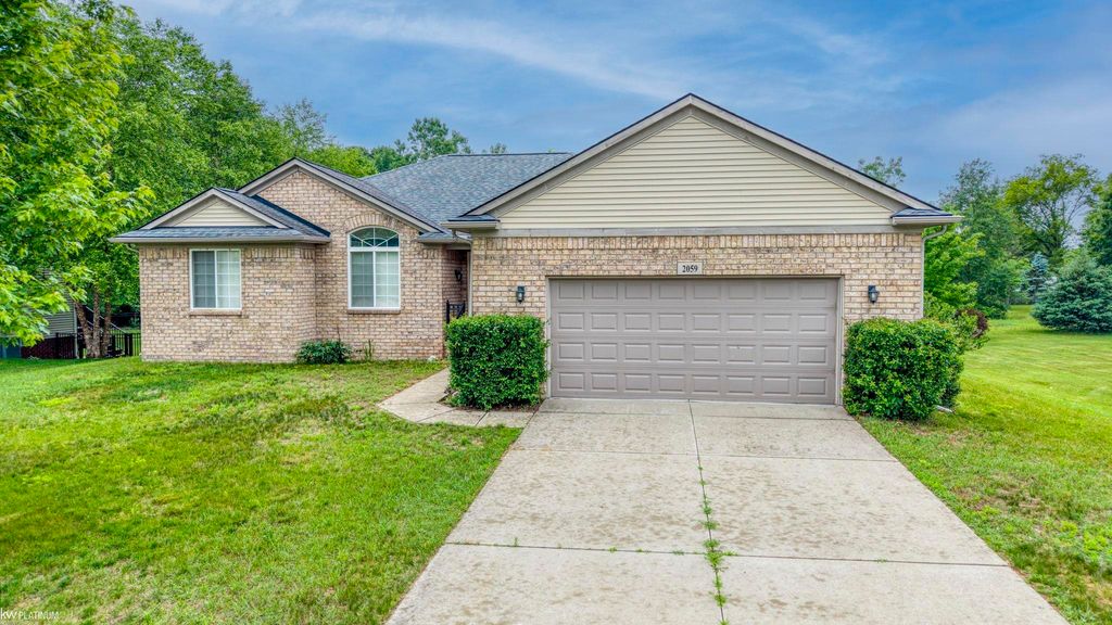 2059 Pinebrook Meadow Court, Marion Twp, MI 48843