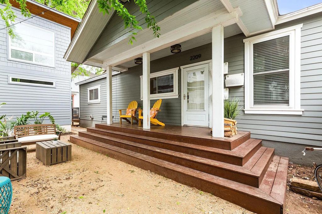 2209 Garden ST 1, Austin, TX 78702
