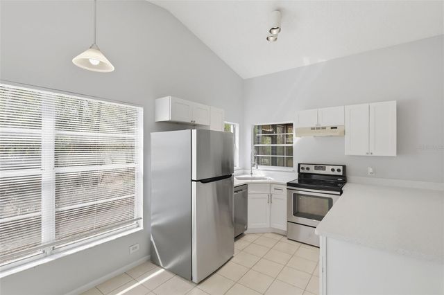 3916 VALENCIA GROVE LANE, Orlando, FL 32817