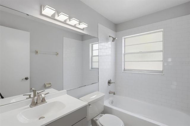 3916 VALENCIA GROVE LANE, Orlando, FL 32817