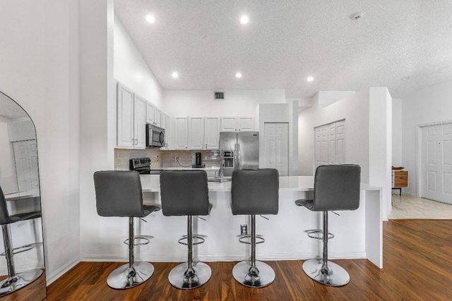 370 Coral Trace Lane, Delray Beach, FL 33445