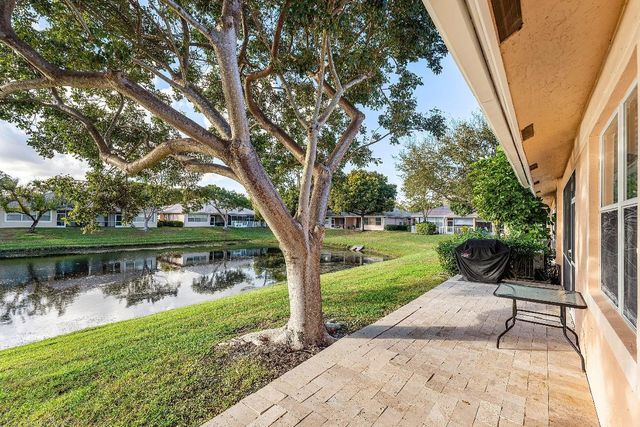 370 Coral Trace Lane, Delray Beach, FL 33445