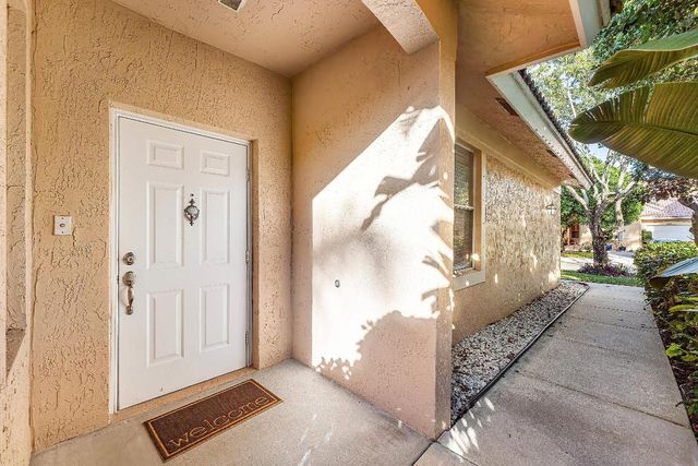 370 Coral Trace Lane, Delray Beach, FL 33445