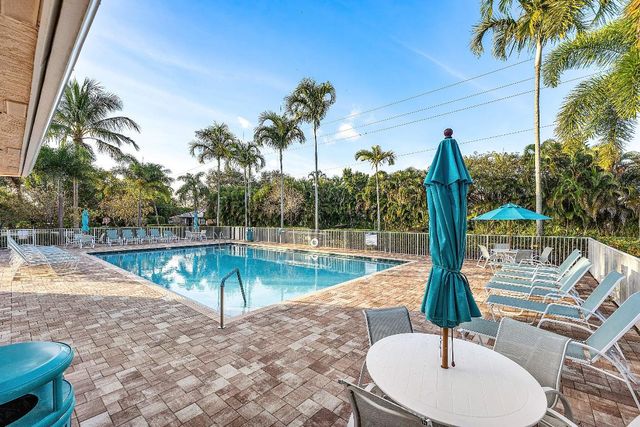 370 Coral Trace Lane, Delray Beach, FL 33445