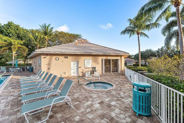 370 Coral Trace Lane, Delray Beach, FL 33445