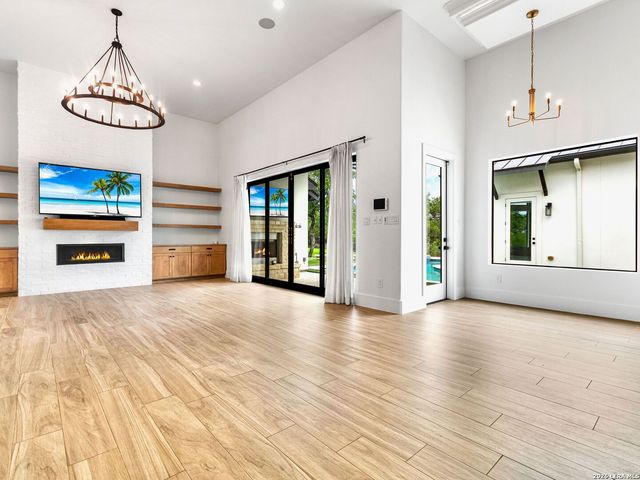 107 Lajitas, Boerne, TX 78006