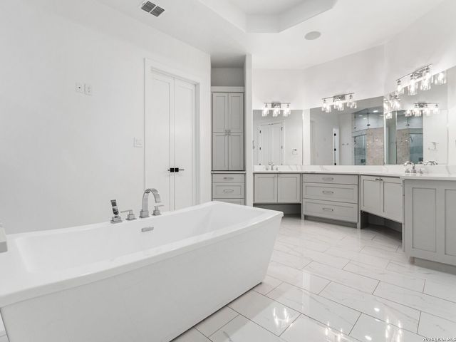 107 Lajitas, Boerne, TX 78006