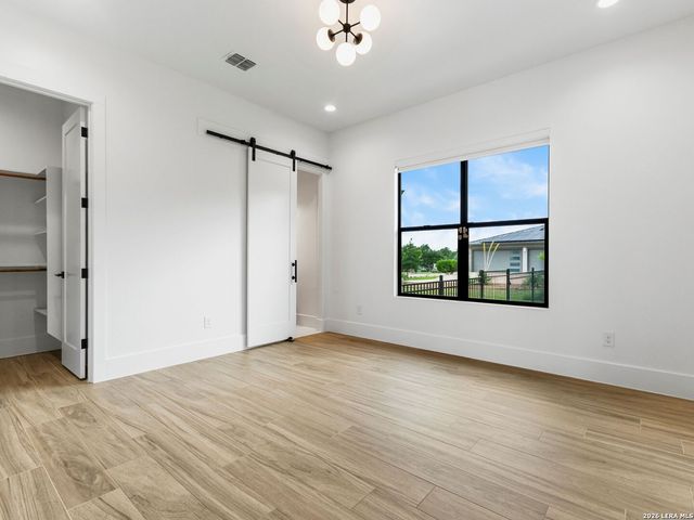 107 Lajitas, Boerne, TX 78006