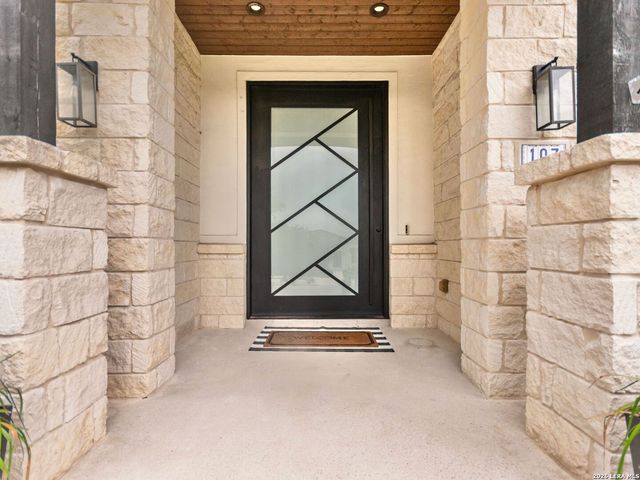 107 Lajitas, Boerne, TX 78006