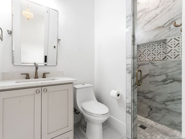 107 Lajitas, Boerne, TX 78006