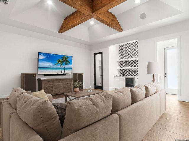 107 Lajitas, Boerne, TX 78006