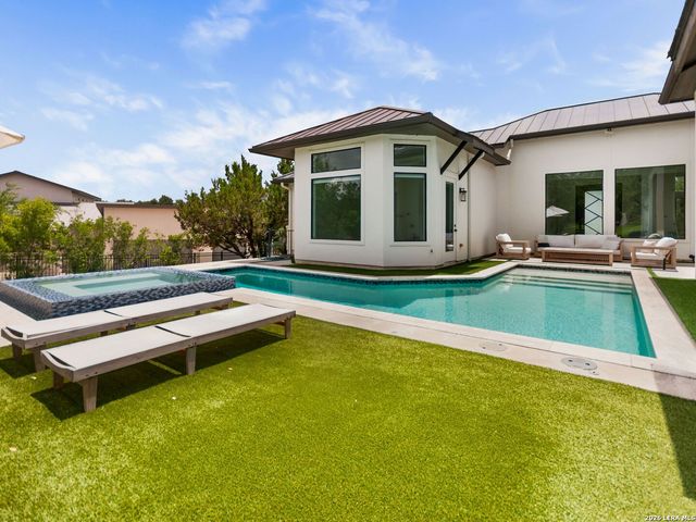 107 Lajitas, Boerne, TX 78006