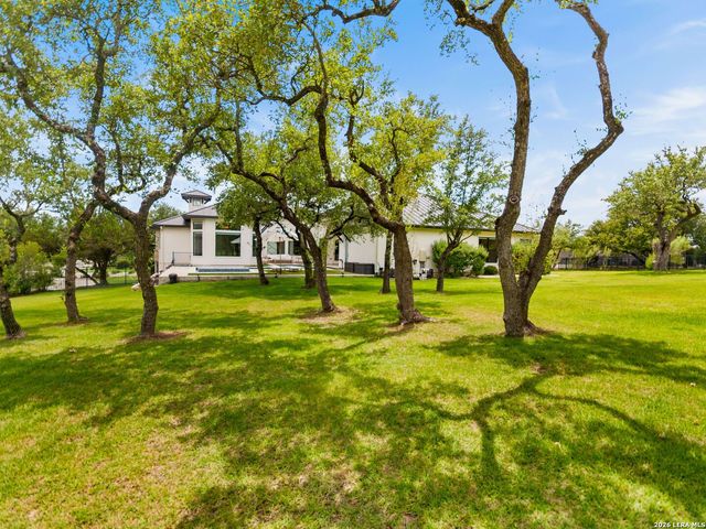 107 Lajitas, Boerne, TX 78006