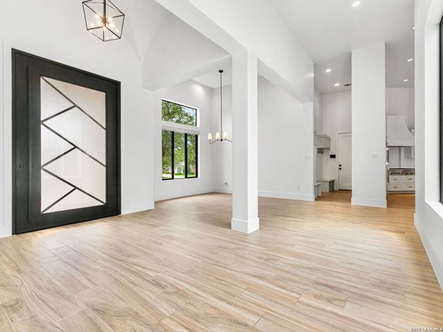 107 Lajitas, Boerne, TX 78006